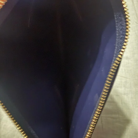 Tory Burch Navy and White Gingham Zip Pouch with Gold Logo - Picture 3 of 3